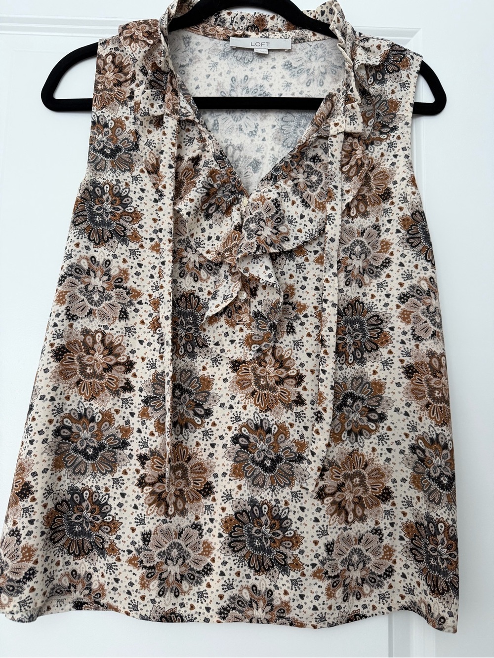 LOFT Cream Floral Ruffle Tie-Neck Sleeveless Blouse